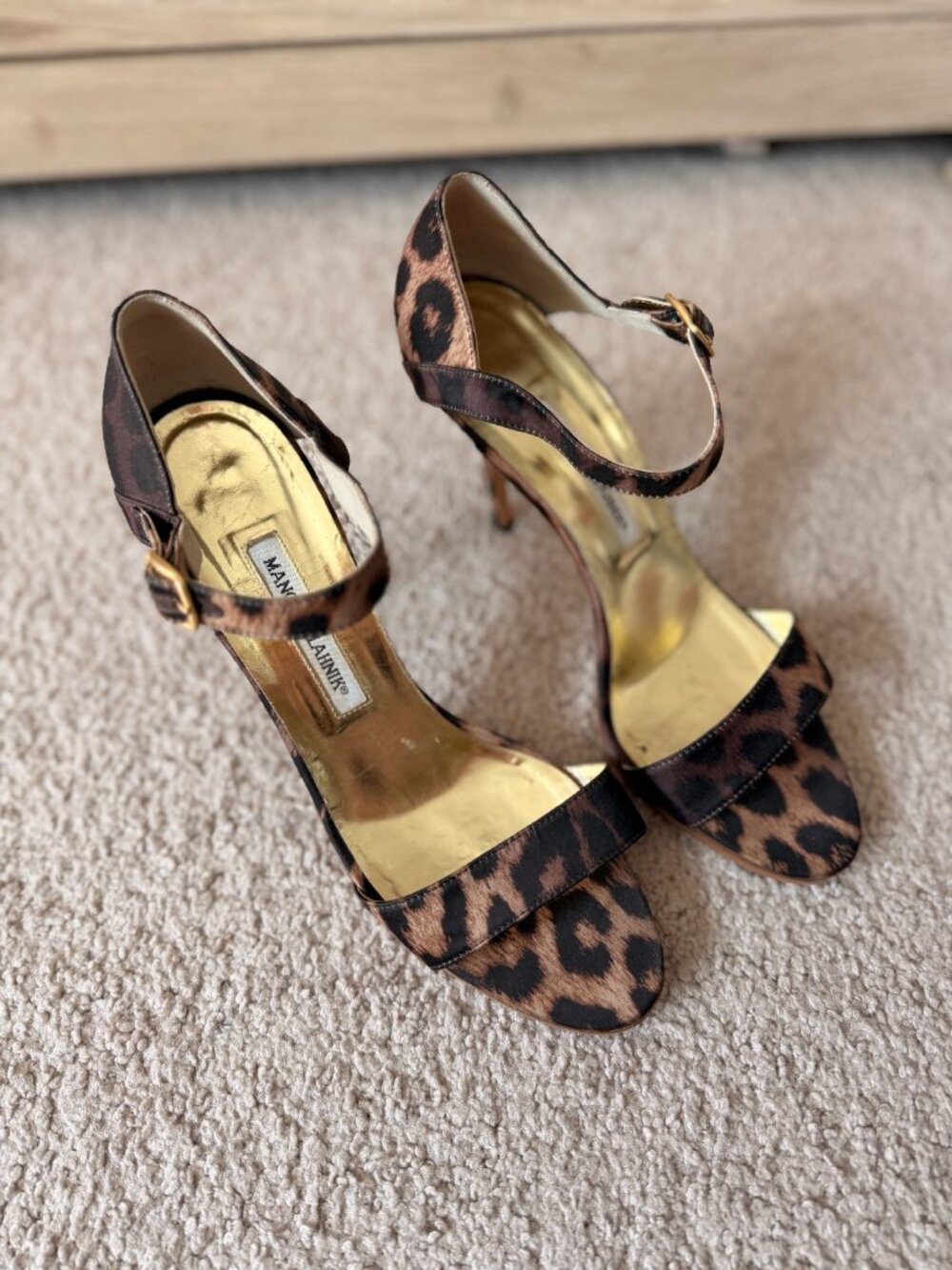 Manolo Blahnik Leopard Print Satin Ankle Strap Sandals | Size EU 40 | Very Good